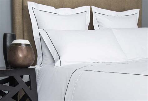 00 Continuity Embroidered Sheet Set. . Frette outlet